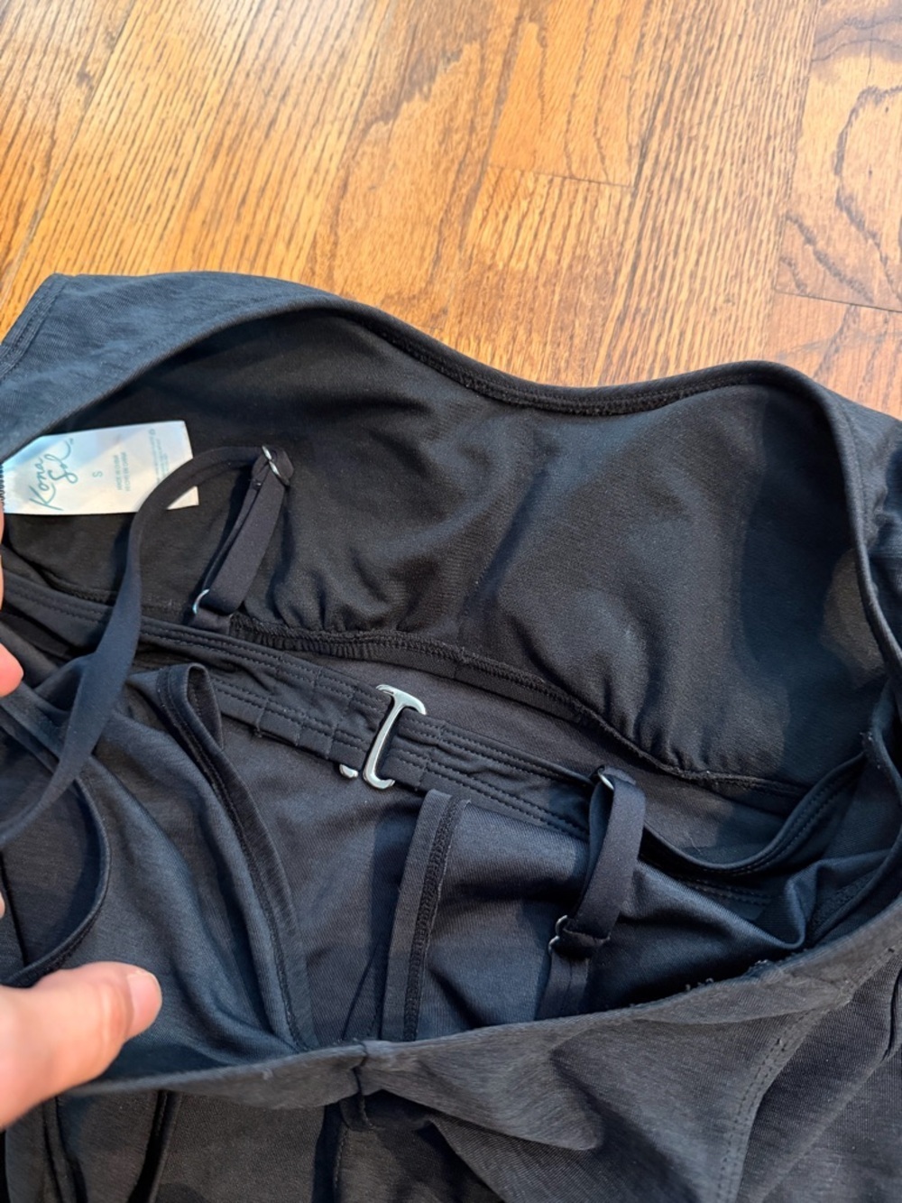 Kona Sol Black Scoop Neck Tank Top - Picture 4 of 4
